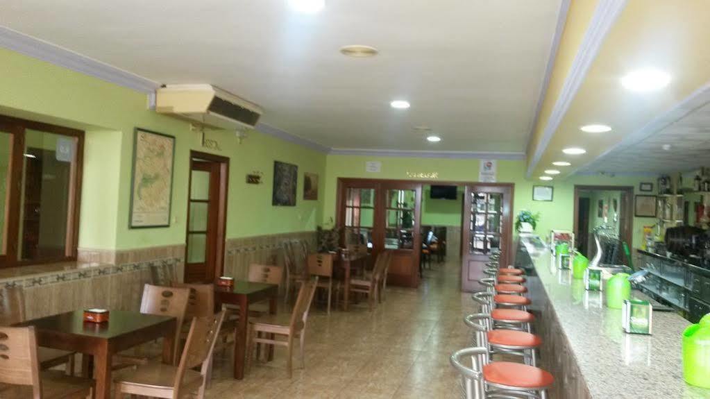 Hostal Restaurante El Paraiso Дон-Бенито Экстерьер фото